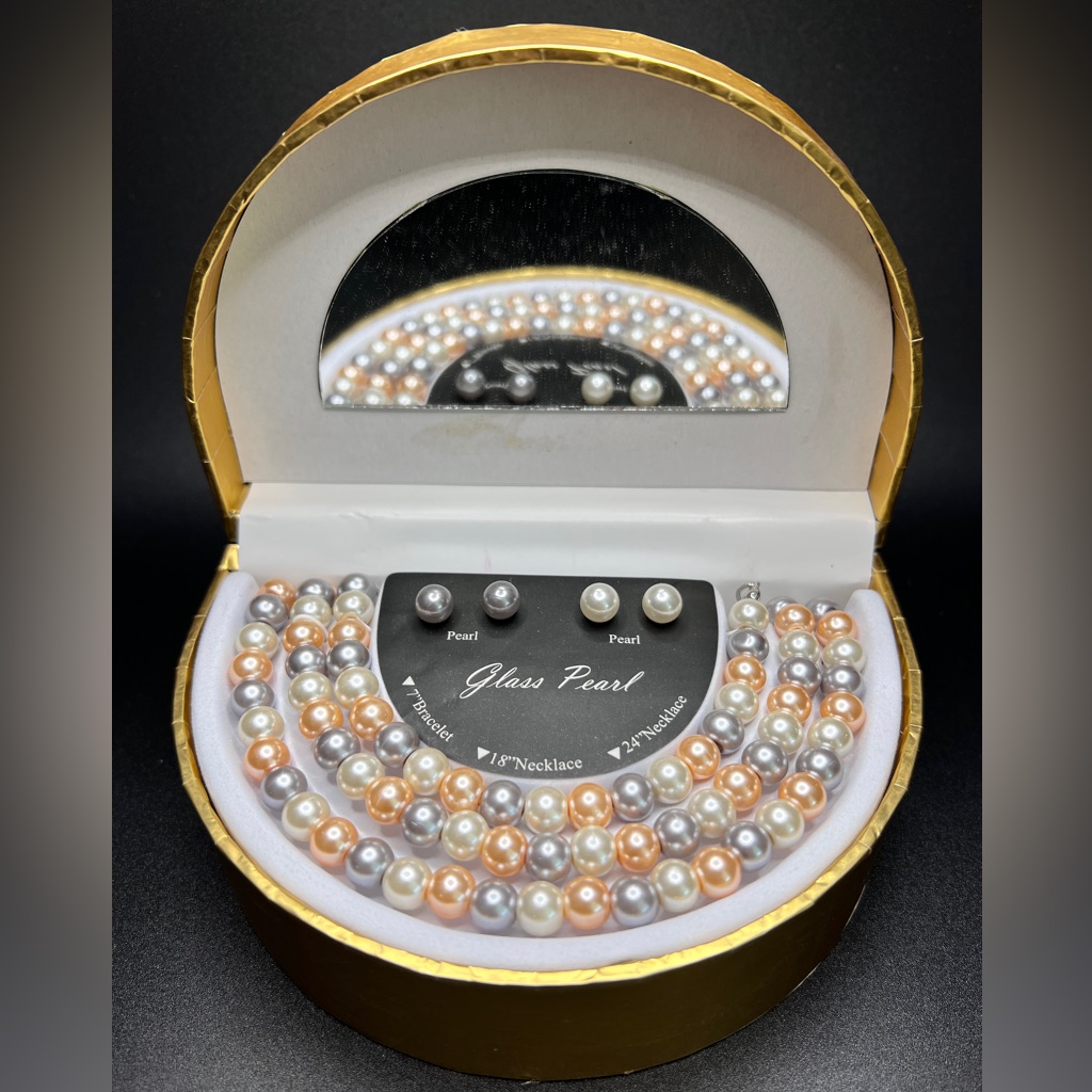 Kim Rogers - 5 Piece Glass Pearl Jewelry Boxed Set